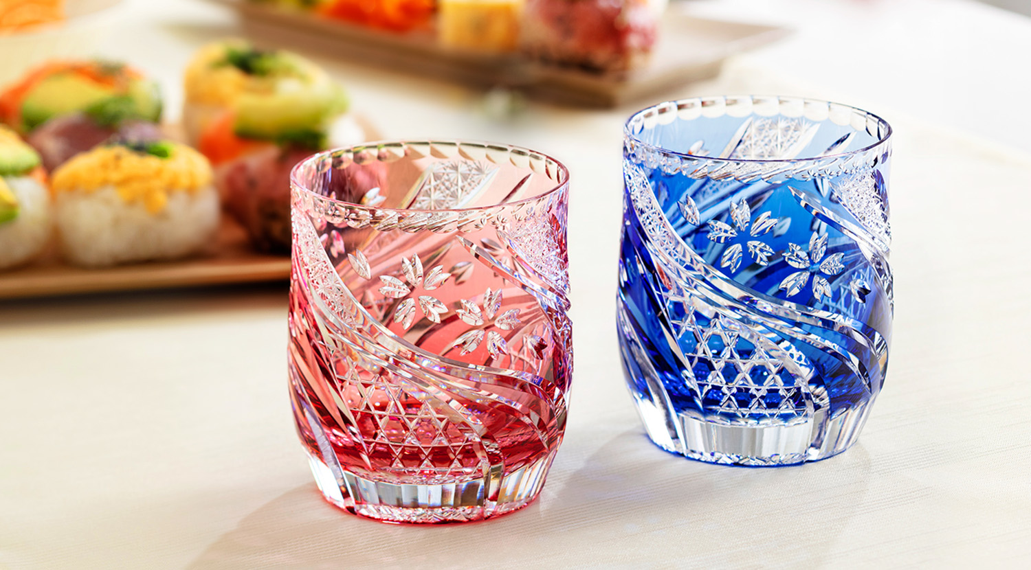KagamiCrystal 食器　ガラス　皿　透明　カガミクリスタル　花　日本